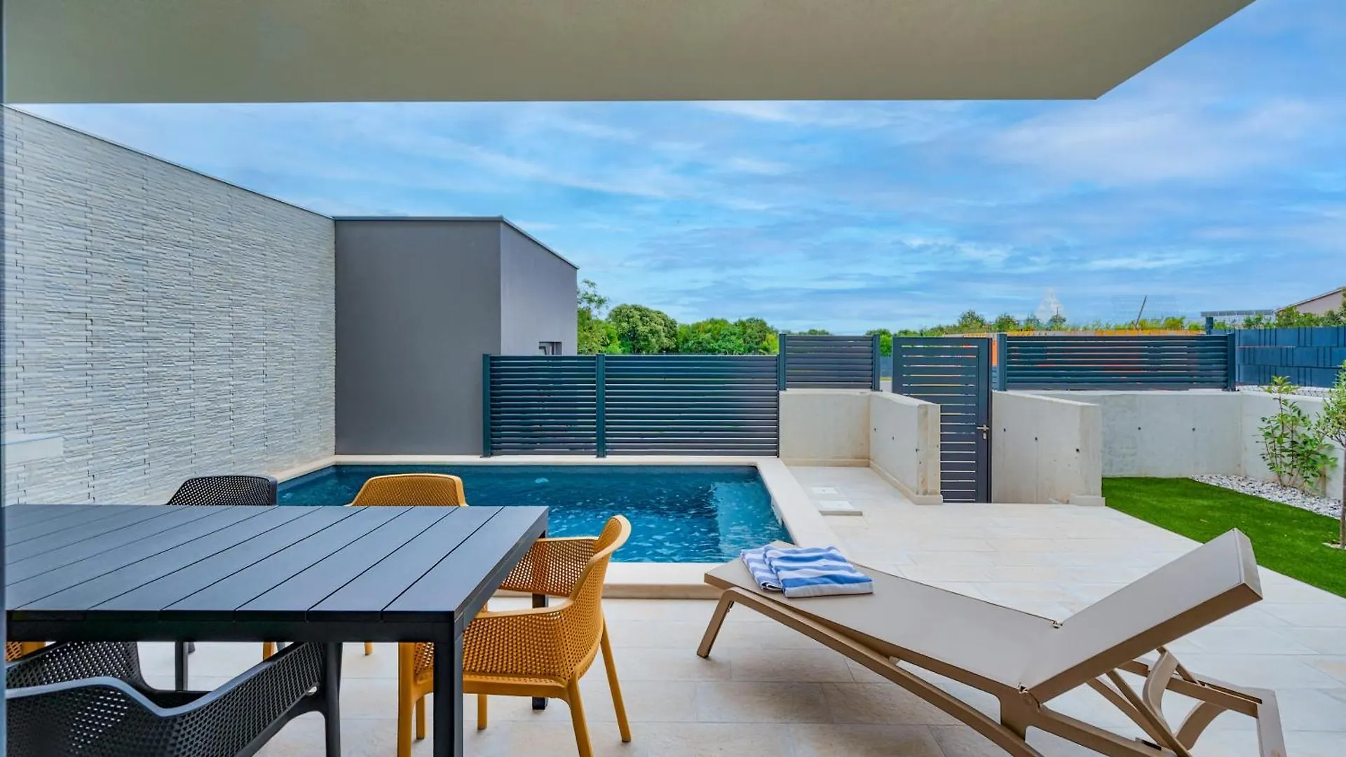 Villa Blue Oasis Liznjan With Private Pool